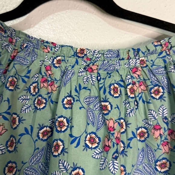 LOFT floral peasant blouse, three-quarter sleeves, Sz XS. Preowned. - Picture 6 of 8